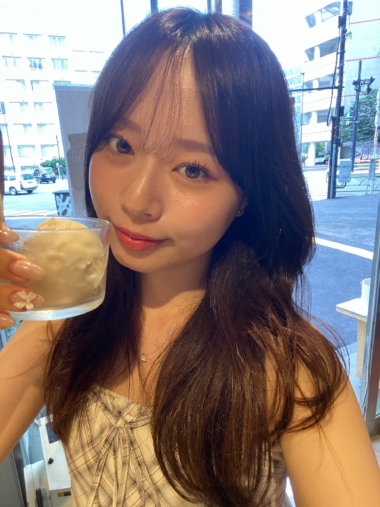 A2043 照片6968张 视频87个 日本 美女少妇 生活日常 旅游 有与闺蜜合拍 自拍多