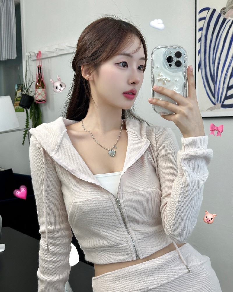 A2063 照片1037张 视频8个 韩国 气质年轻美女 生活日常 旅游