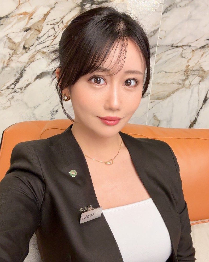 A2097 照片1360张 视频201个 日本 生活场景丰富 大胸 诱惑照 生活照 旅游 美食多风景 自拍超多 曝光度低