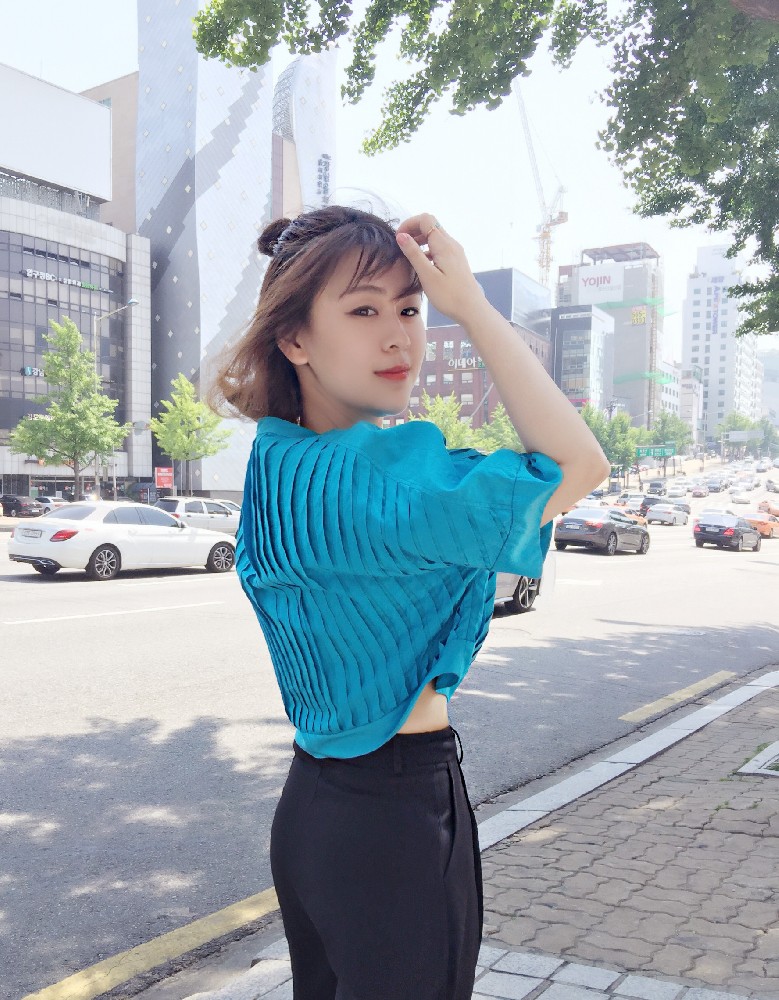 L070 图片321张 视频0个 中国女 素颜真实无美颜无滤镜