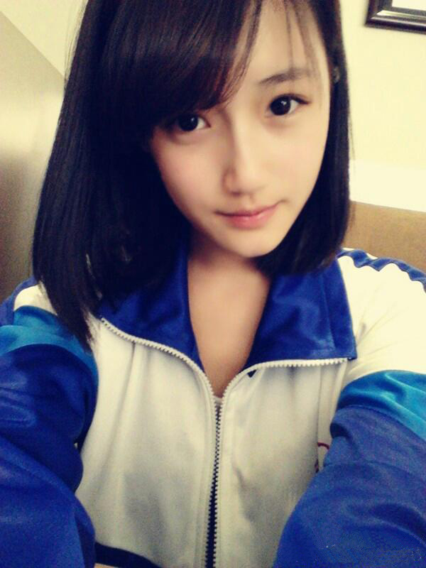 L086 图片307张 视频0个 学生 中国女 素颜真实无美颜无滤镜