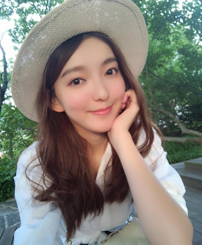 L004 图片220张 视频0个 中国女 素颜真实无美颜无滤镜