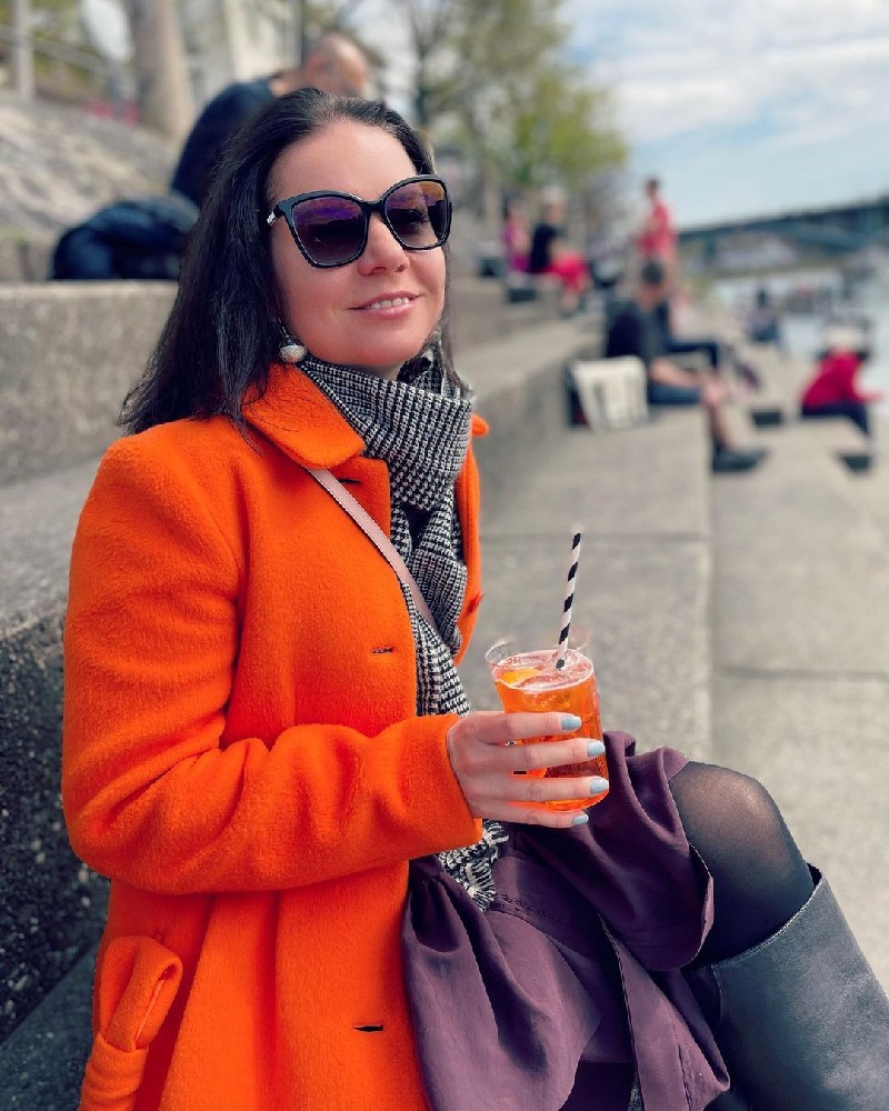 E086（972张图+0个视频）俄罗斯美女套图素材_生活照丰富，以旅游为主，大量合照和自拍照