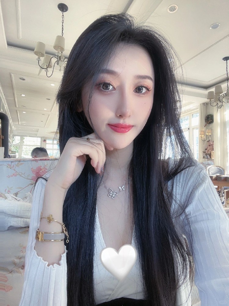 A012 照片198张 视频11个 中国女 职场空姐 美食旅游生活工作 空姐、职场、白富美、女神