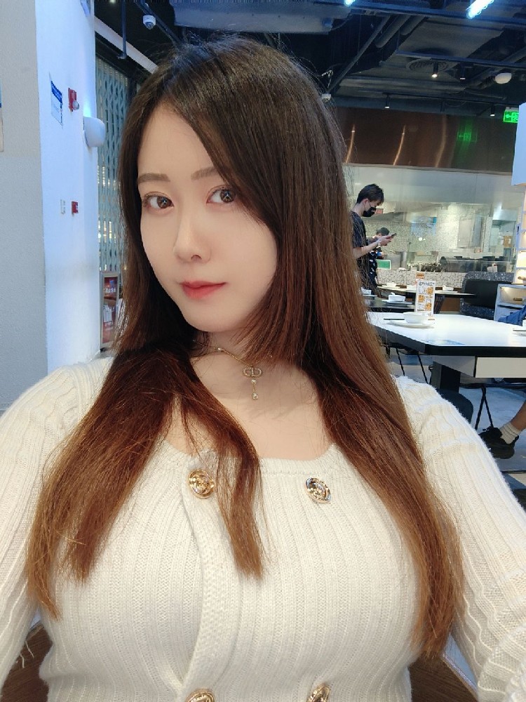 A017 照片347张 视频54个 中国女 微胖 知性成熟美女生活照 少妇、性感、成熟、真实、大胸 适合虚拟视频