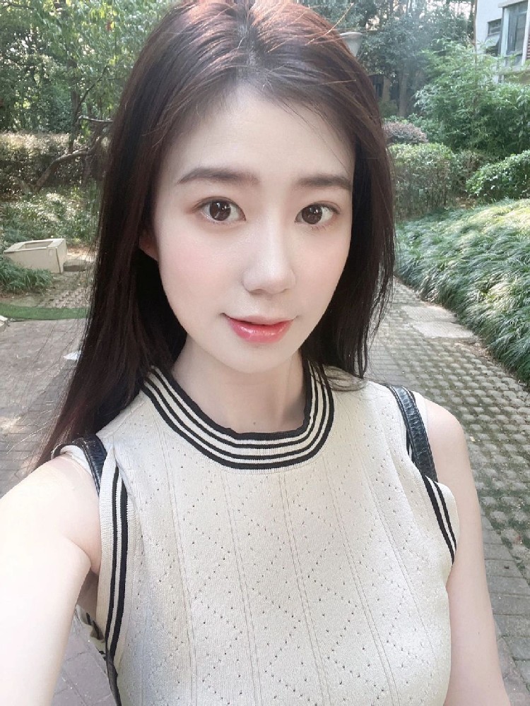 A029 照片249张 视频2个 中国女 真实气质美女 真实、气质、美女、女生、素颜