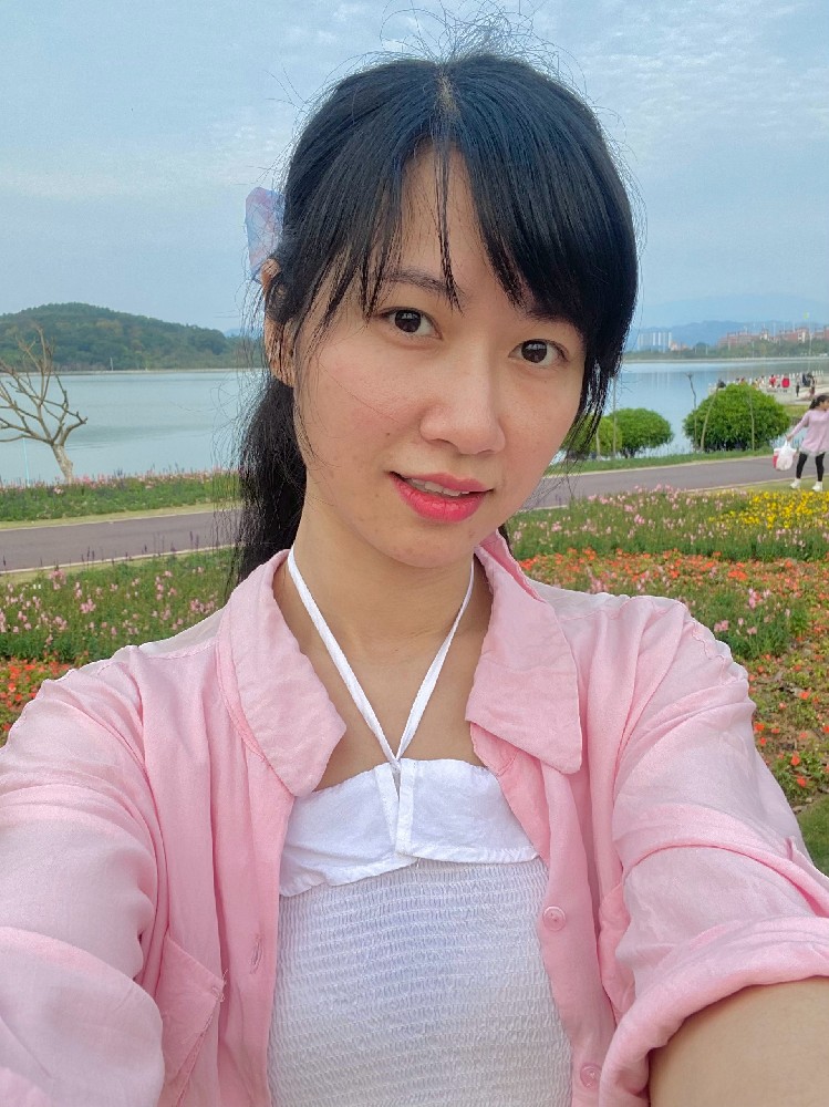 S010 照片1826视频51个 中国女 宝妈 真实素颜气质美女 从少女到宝妈生活日常旅游做饭美食家庭、带发圈文案包更新 素材跨度时间长 春夏秋冬服装 黑丝白丝肉丝清纯御姐少妇 基本涵盖个人生活的所有场景曝光率低。