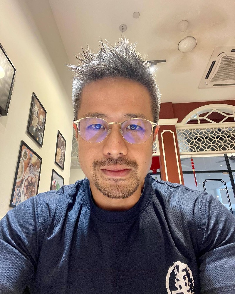 D252 照片405张 视频58个 马来西亚  成功成熟男士 房地产 健身 生活