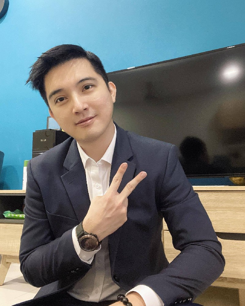 D263 照片2413张 视频59个 马来西亚 男子 日常 看书 工作