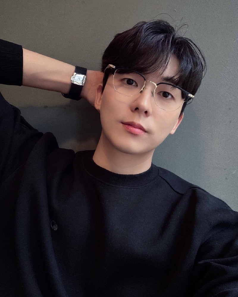 D284 照片447张 视频138个  韩国 帅哥 日常 生活 旅游