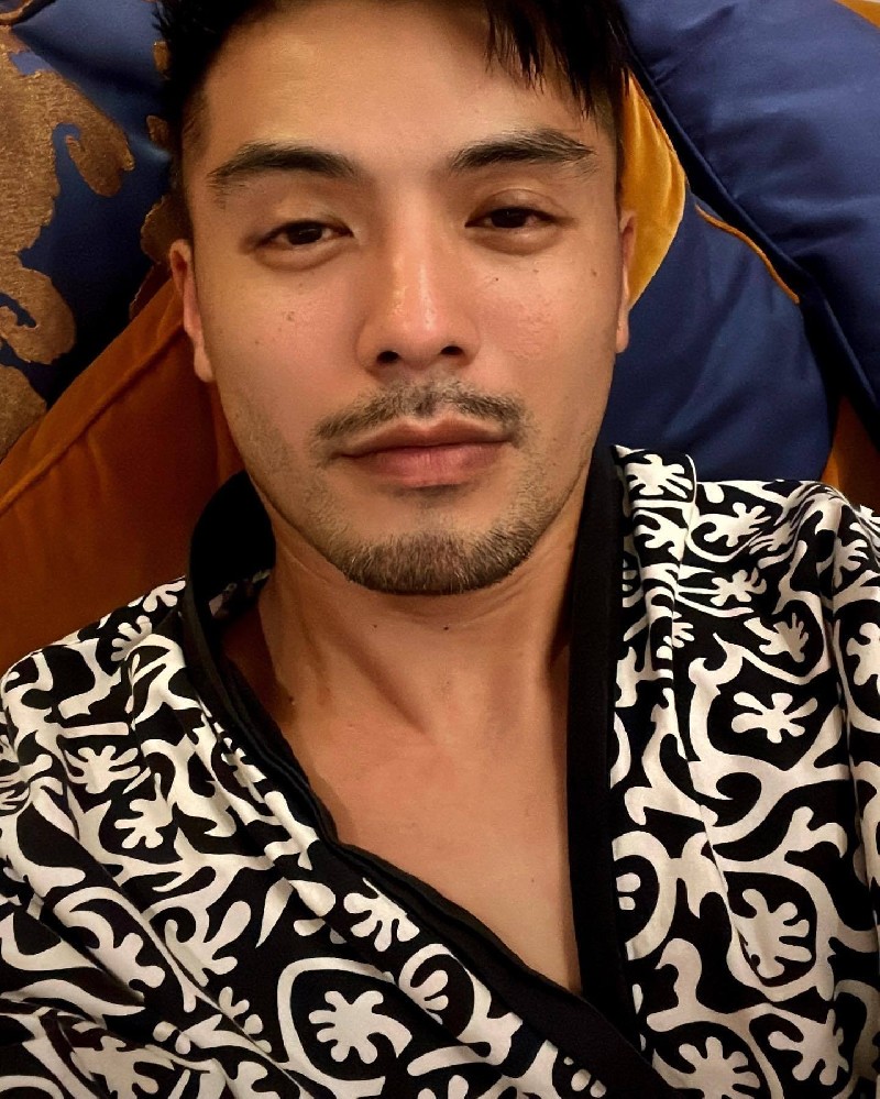 D359 照片1920张 视频124个 台湾 轻熟帅哥 生活日常 户外休闲 游泳 旅游 自拍