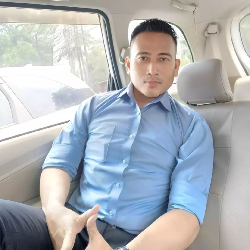 D362 照片604张 视频18个 印度尼西亚 企业家 正装 西服帅哥 生活日常 健身 旅游