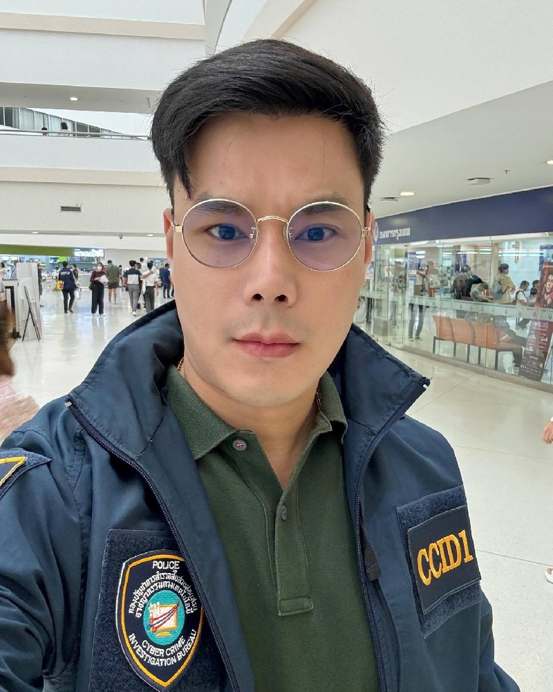 D409 照片3597张 视频143个 泰国男 有正装照 有军装照 日常 生活 聚餐 旅游 健身