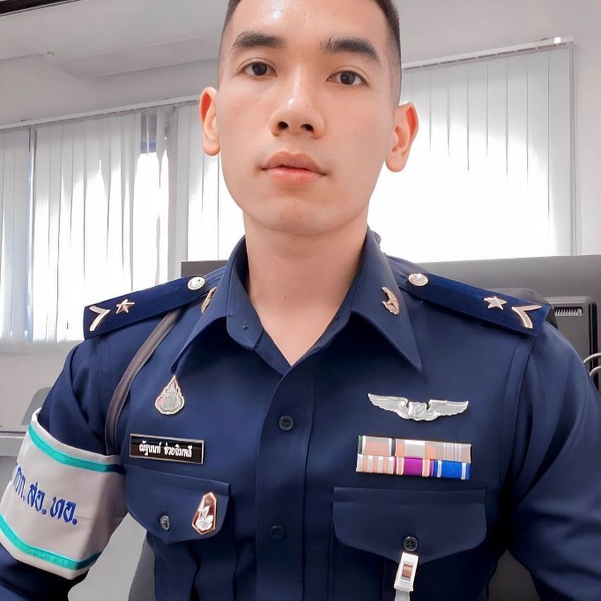 D416 照片266张 视频46个 泰国 年轻帅警察 有制服照 日常生活照 自拍多