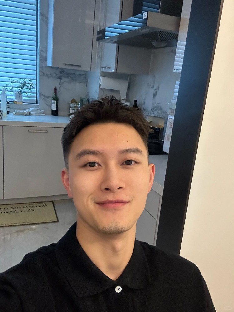 D475 照片549张 视频120个 中国男 生活日常 健身 旅游