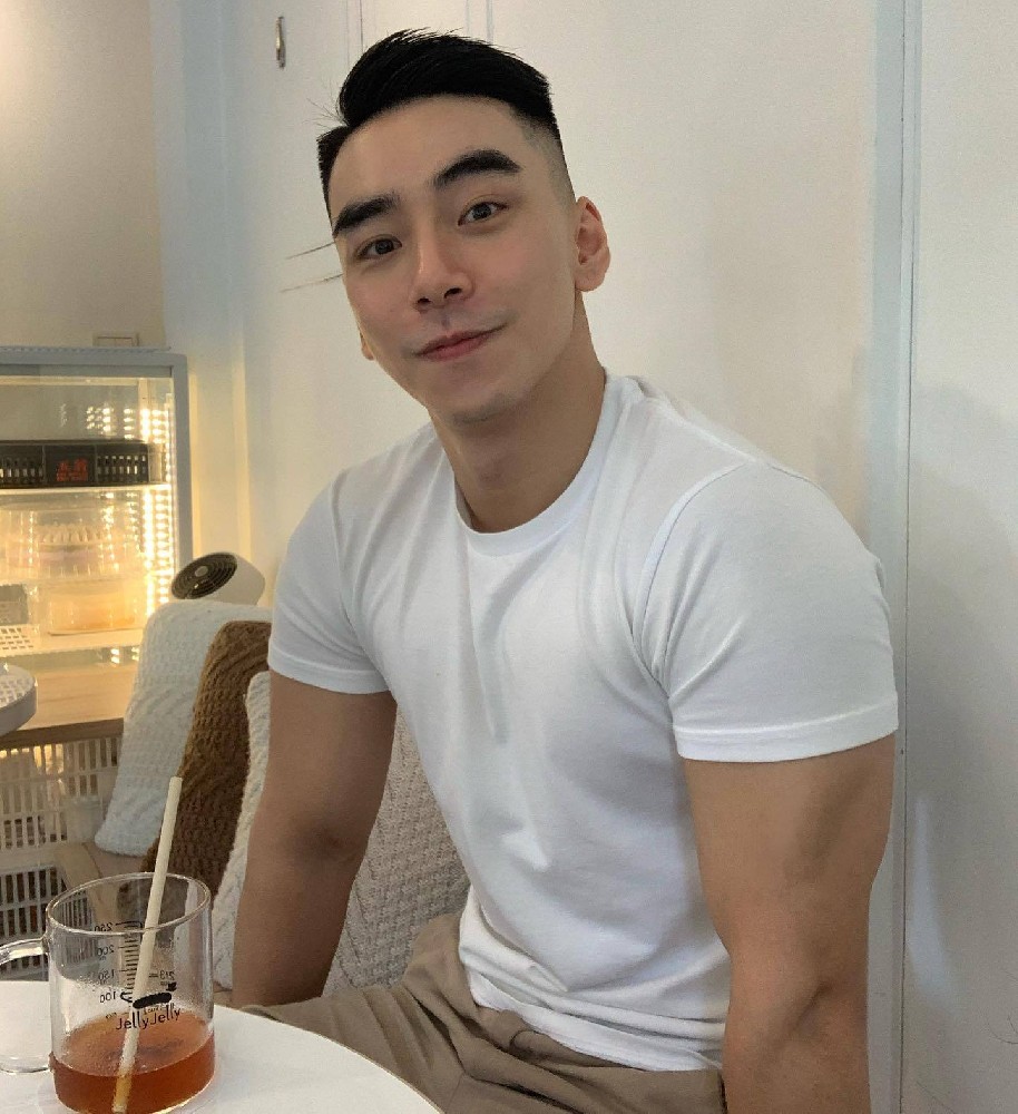 D519 照片1331张 视频38个 台湾帅哥 生活日常 旅游 健身