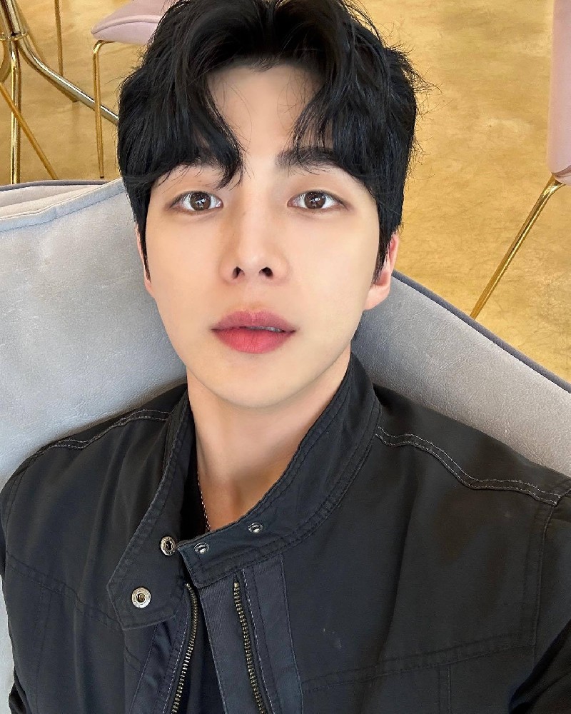 D523 照片1690张 视频39个 韩国年轻帅哥 日常生活 健身 旅游