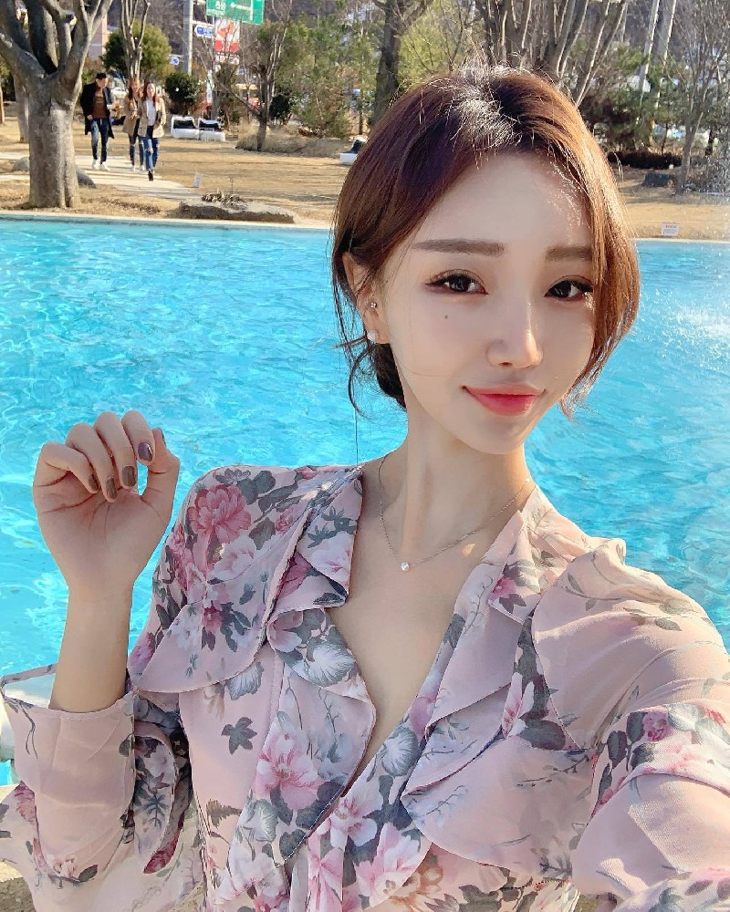 A329 照片1428张 视频166个 韩国 气质美女 生活日常 美食 旅游 健身