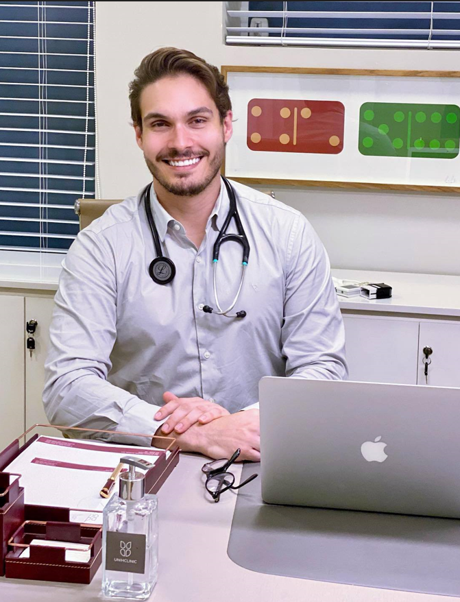 F057 照片480张 视频10个 巴西 医生 奶爸宝妈 医护 生活日常 旅游 健身