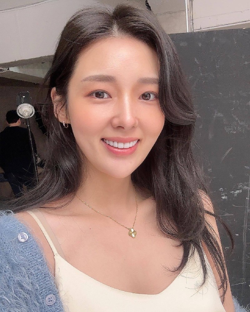 A376 照片1781张 视频17个 韩国 宝妈 生活日常 旅游 带娃