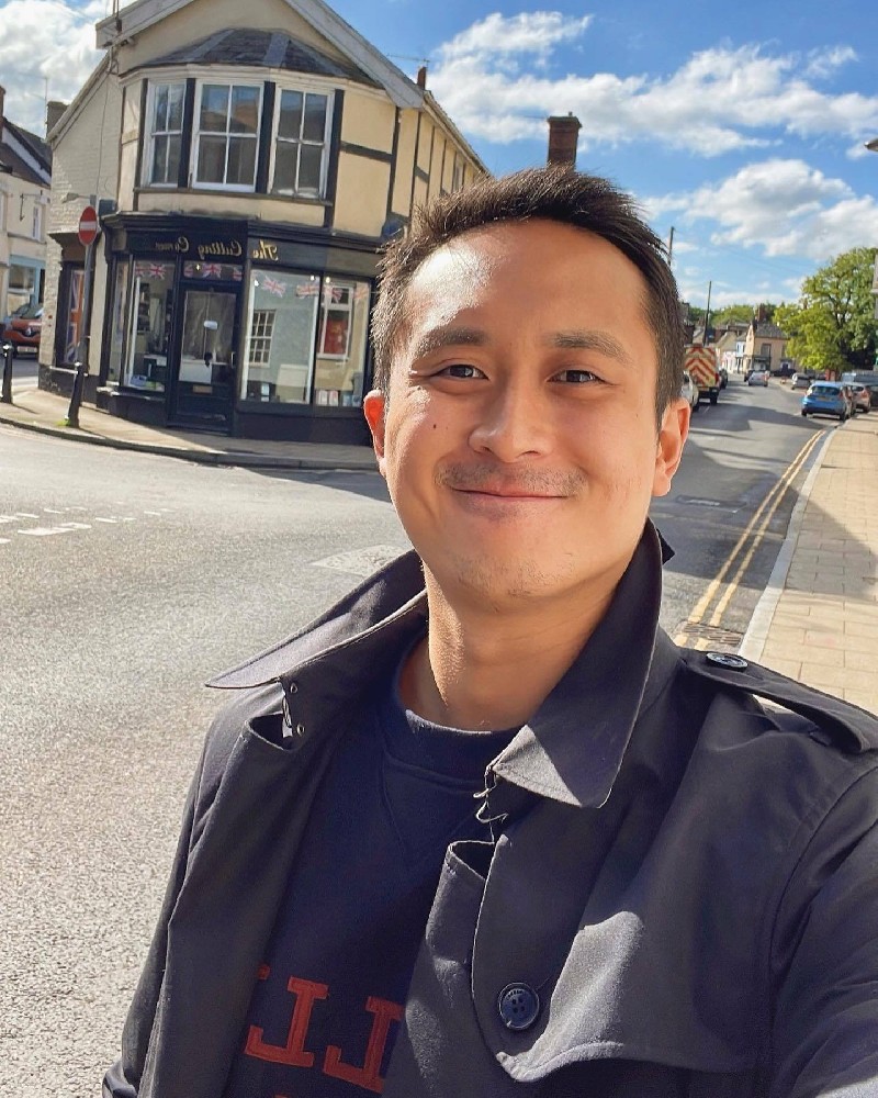 D609 照片1756张 视频22个 马来西亚 美国 杂志编辑 亚裔中年男长居美国🇺🇸，部分其他国家旅行素材。少量工作内容，较多与亲友互动合拍