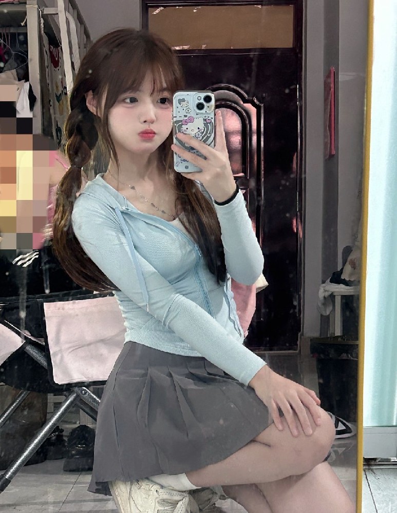 A386 照片213张 视频114个 中国女 少女 清纯 学生 可爱