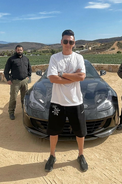 D685 照片776张 视频69个 亚裔 美国 生活日常 旅游健身 赛车 豪车