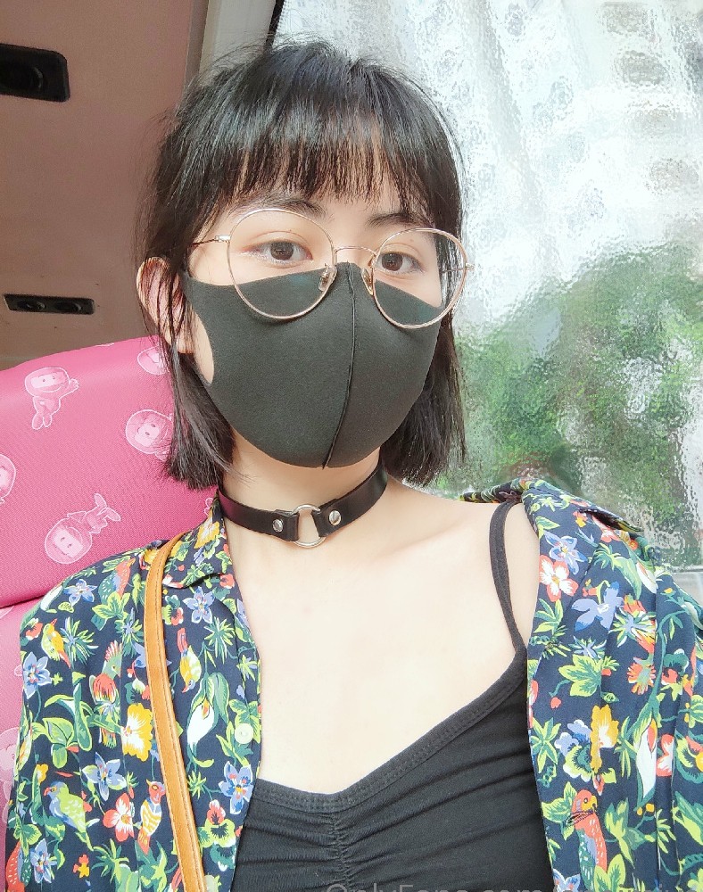 G029 照片1092张 视频316个 同人私密 不露脸口罩女  白虎 少女 反差 可爱 清纯 cosplayer