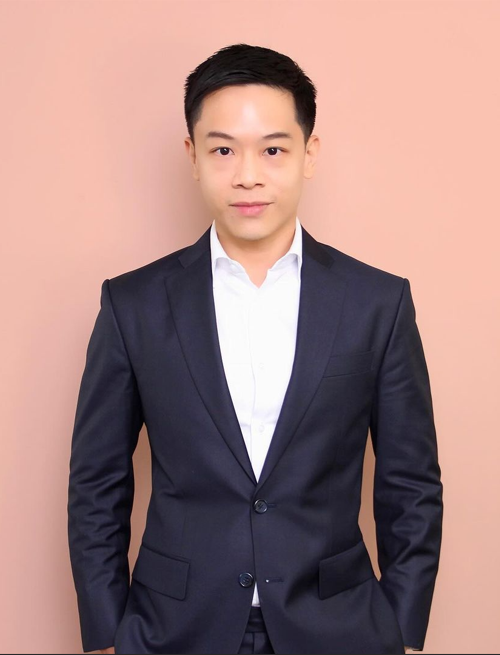 D748 照片1287张 视频5个 泰国成熟男 日常 生活 旅游 正式装 健身 视频无自拍