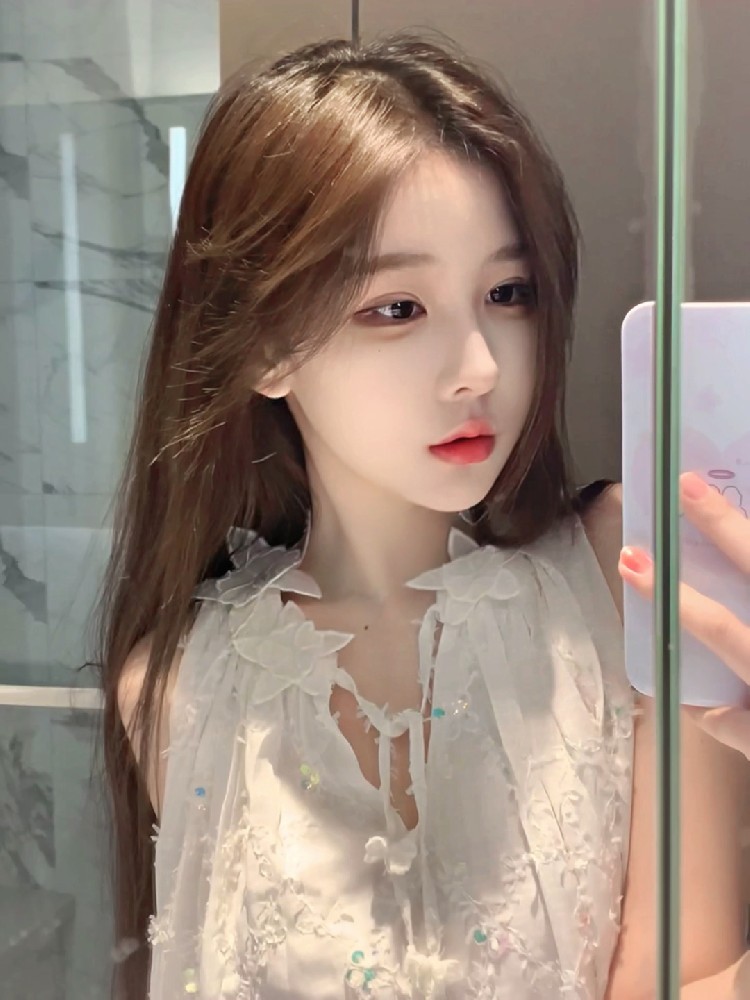 A466 照片252张 视频78个 中国女 少女 可爱 小姐姐 生活日常 旅游 自拍多 自拍视频多