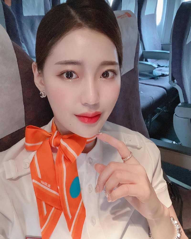 A477 照片1605张 视频6个 韩国女 职业空姐  日常 生活 旅游 自拍多
