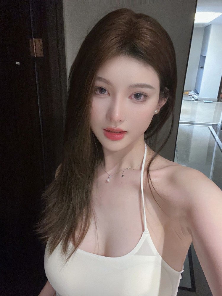 A485 照片232张 视频62个 中国女 成熟性感 身材好 生活日常 旅游