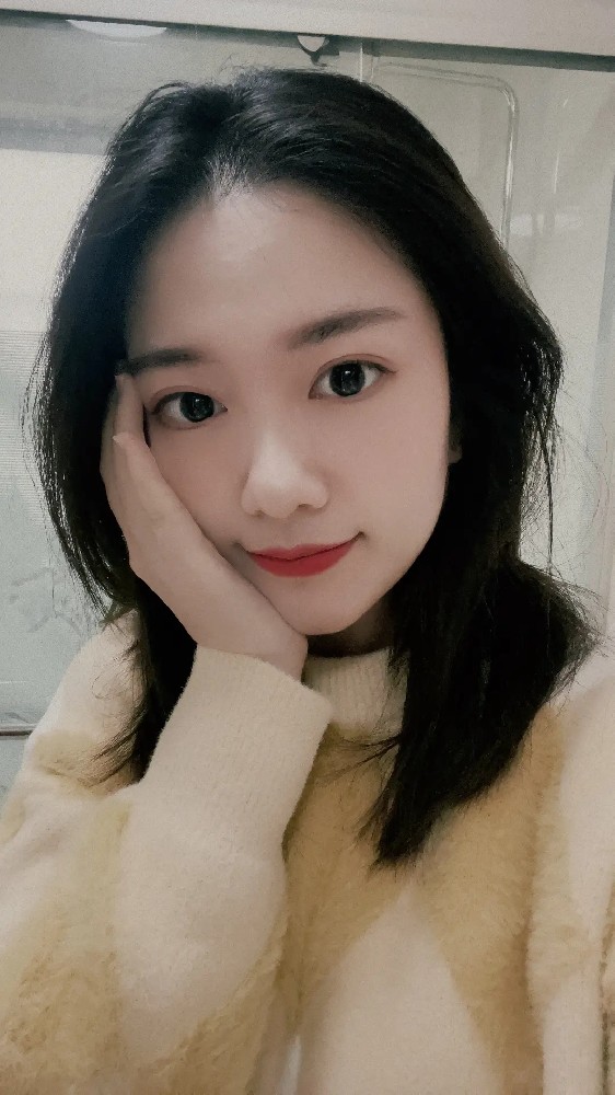 L114 照片56张 视频281个 中国女 小姐姐 少女 可爱 真实 视频多