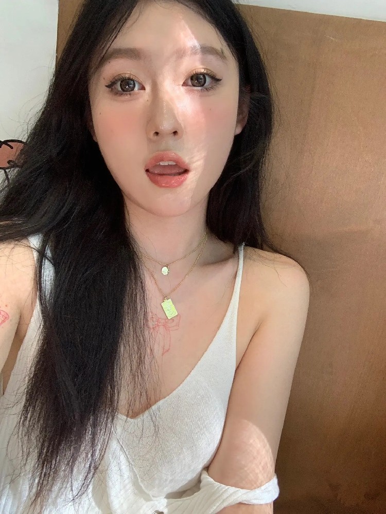 L123 照片576张 视频37个 中国女 气质小姐姐 旅游