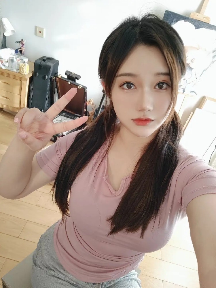 L124 照片380张 视频145个 中国女 少女 性感 精神小妹富二代 视频多