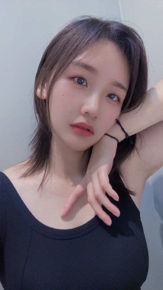 L125 照片538张 视频135个 中国女 少妇 真实 生活日常 旅游 视频多