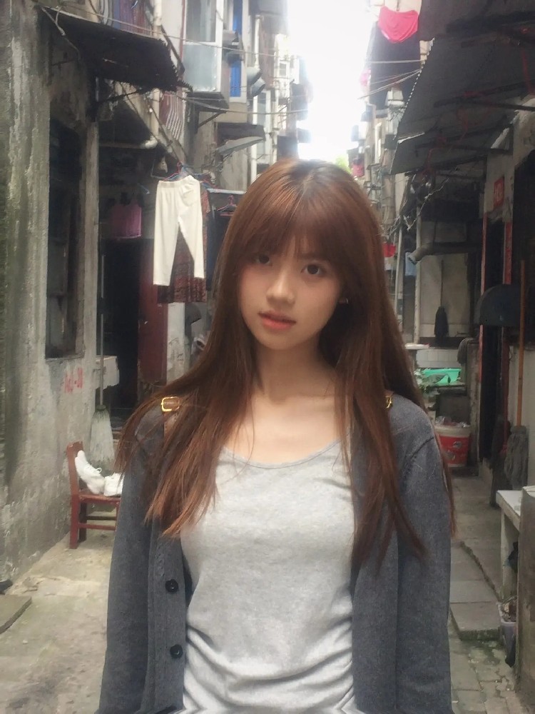 L146 照片1418张 视频23个 中国女 少女 学生 可爱 萝莉 生活日常 旅游 真实