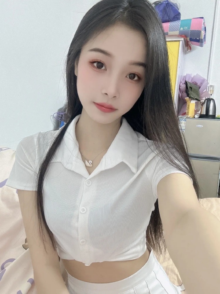 L162 照片284张 视频4个 中国女 真实 美女 自拍多