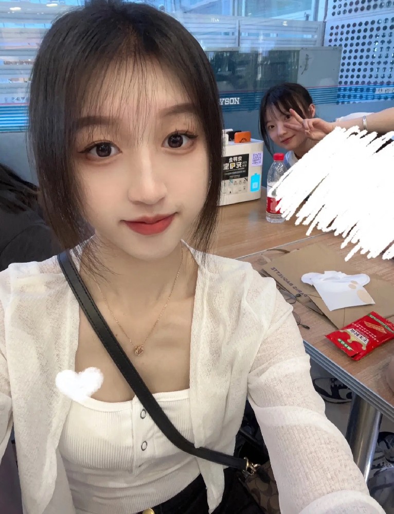 L177 照片677张 视频104个 中国女 少女 学生 真实 校园生活