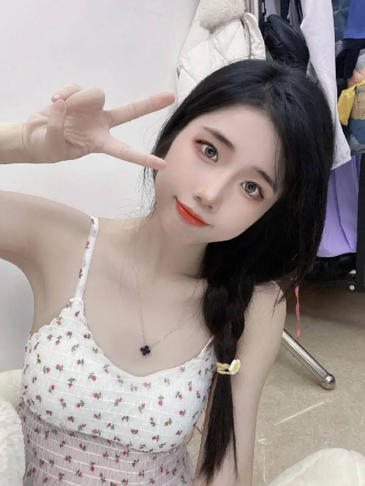 L181 照片246张 视频79个 中国女 少女 可爱 学生 小姐姐 清纯 视频多