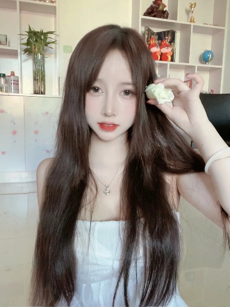 L183 照片386张 视频38个 中国女 美女 性感