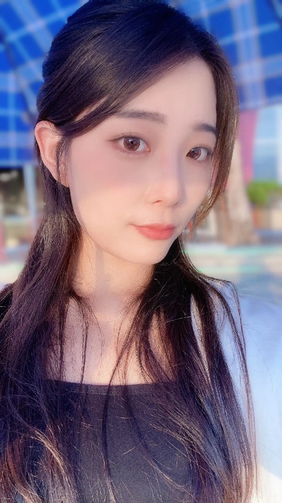 L203 照片355张 视频126个 中国女 少女 小姐姐 真实