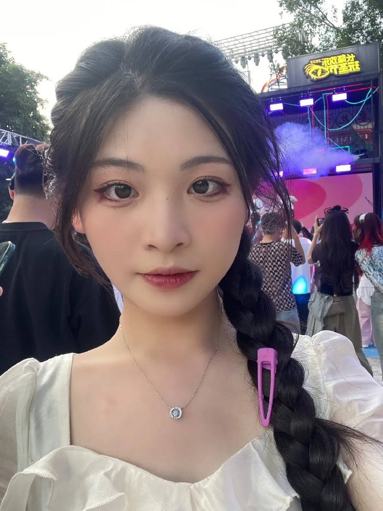 L207 照片465张 视频5个 中国女 少女 可爱