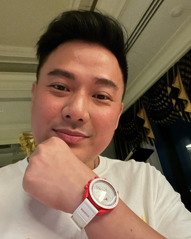 D845 照片2045张 视频99个 新加坡 成熟气质男 豪车经销商 生活日常 工作 旅游