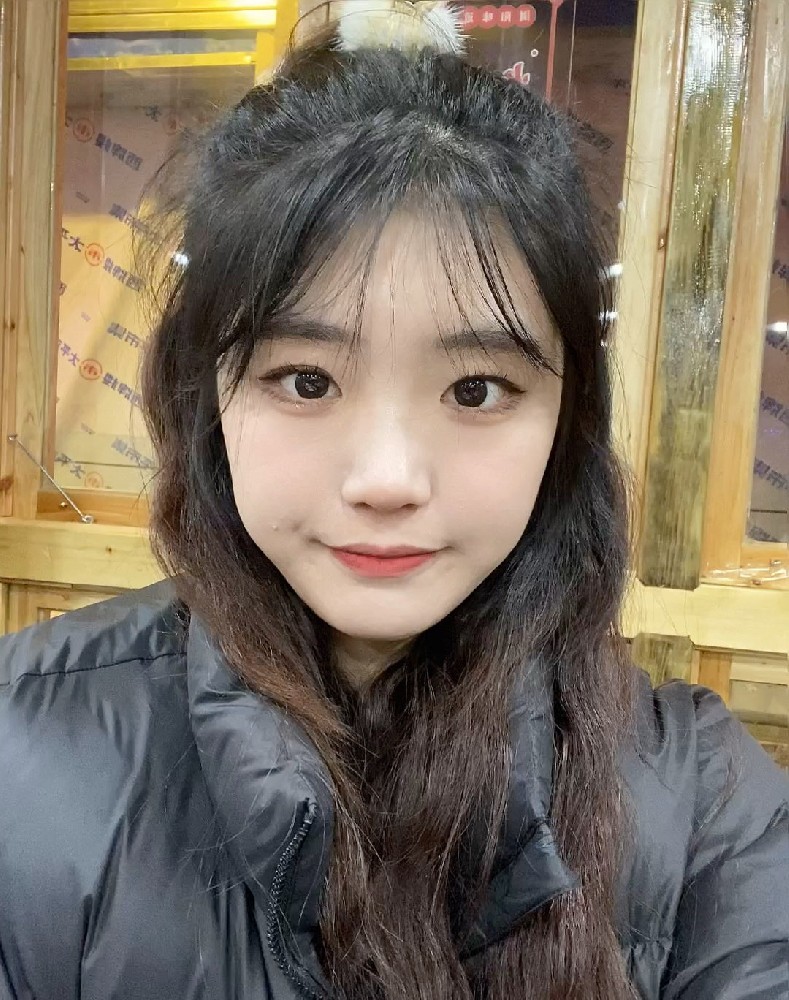 A515 照片1246张 视频232个 中国女 少女 可爱 真实 学生