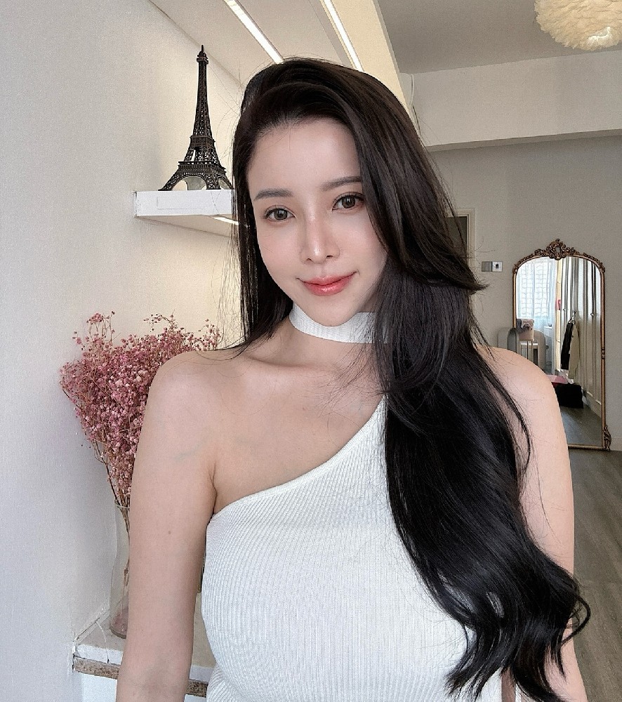 A520 照片2642张 视频187个 马来西亚 气质少妇 美女 宝妈 生活日常 旅游 带娃