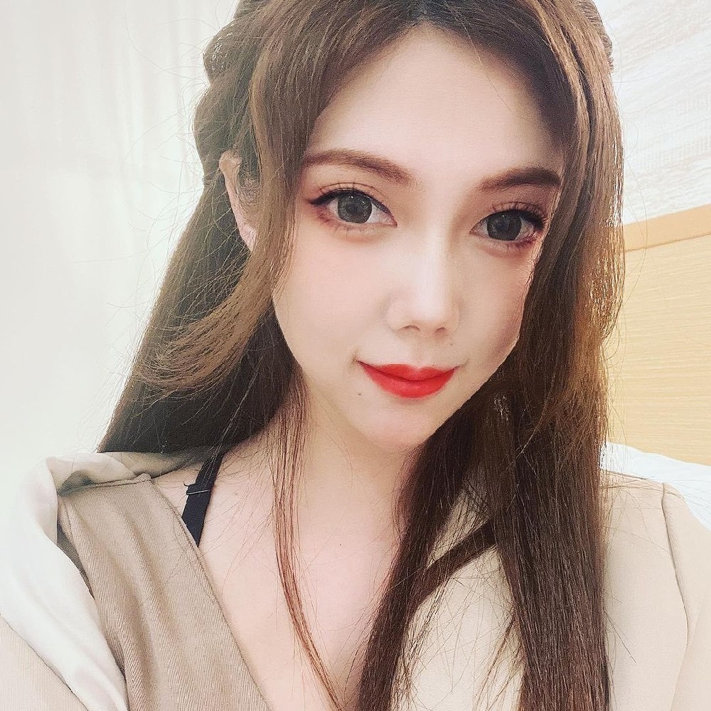 G068 照片420张 视频352个 同人私密 真实美女 丝袜