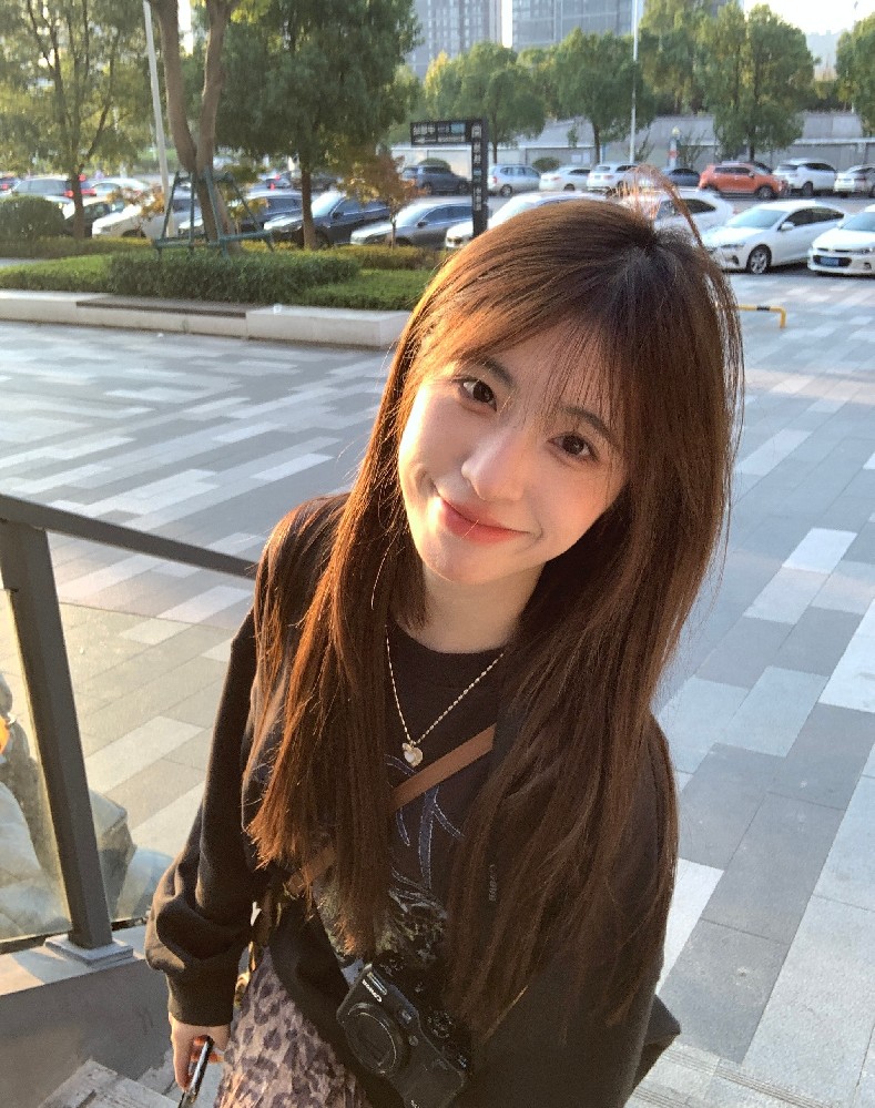 A544 照片1246张 视频489个 中国女 少女 可爱 真实 学生 生活日常