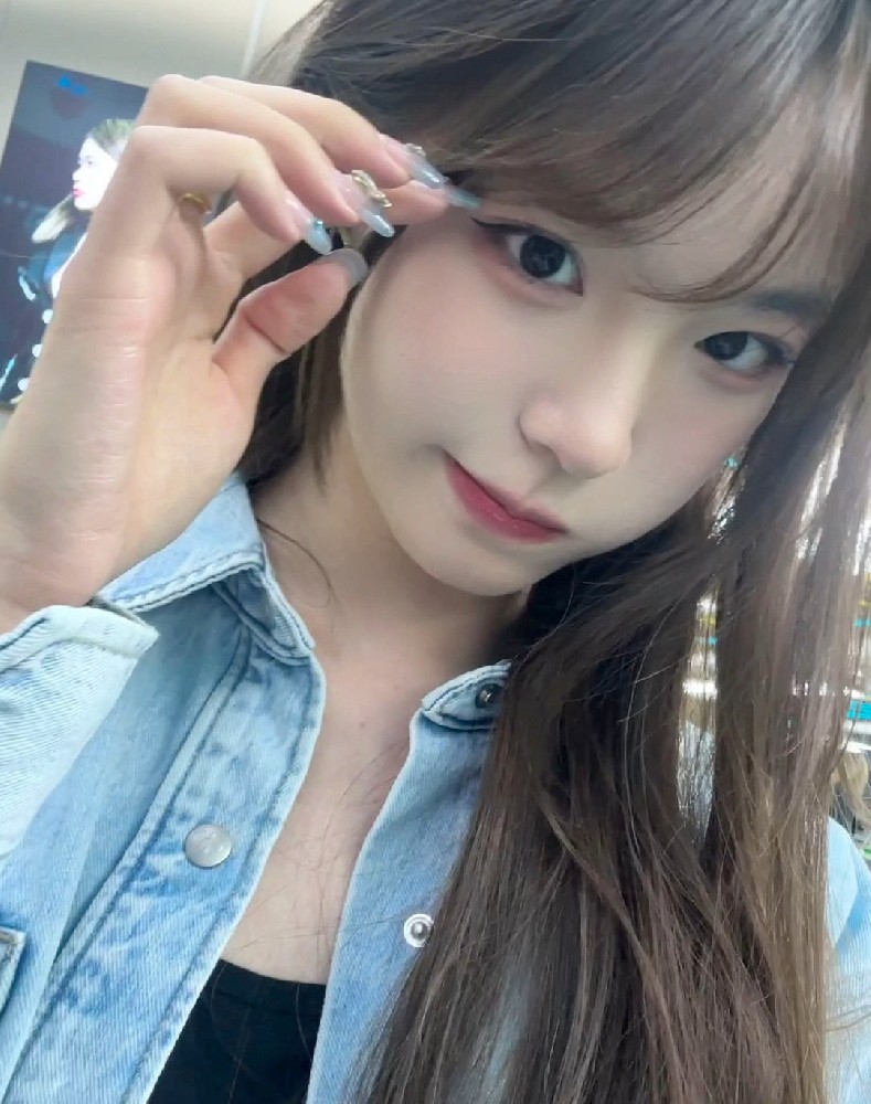 A547 照片433张 视频57个 中国女 少女 学生 真实 可爱 生活日常 校园生活