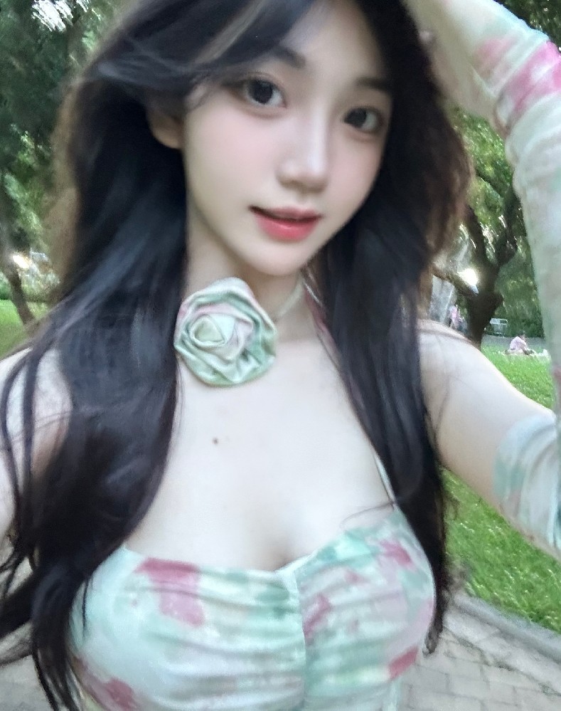 A551 照片1260张 视频201个 中国女 少女 学生 可爱 真实 校园生活 生活日常